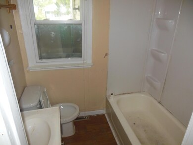 7-BATHROOM