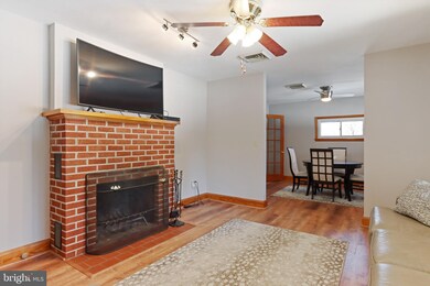 6740 Marvin Ave, Sykesville, MD 21784 - photo 4