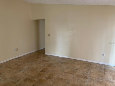 2556 Chestnut Woods Dr, Lakeland, FL 33815 - photo 7