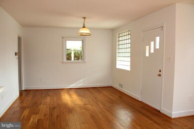 6514 Ivy Hill Dr, McLean, VA 22101 - photo 7