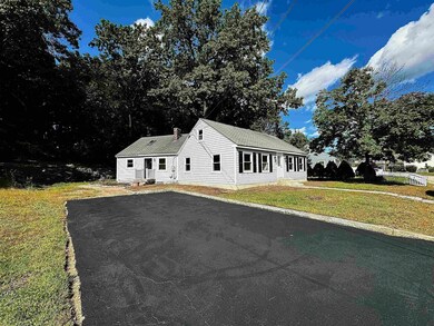 9 Berkshire Rd, Nashua, NH 03064 - photo 2