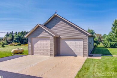 2086 W State Rd, West Branch, MI 48661 - photo 4