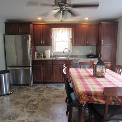 74 Smith Ln, Rockland, MA 02370 - photo 4