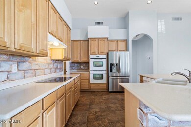 11-Kitchen