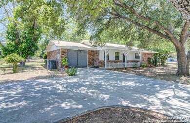 590 Gruene Rd, New Braunfels, TX 78130 - photo 5