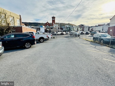 134 Cedar St, Reading, PA 19601 - photo 2