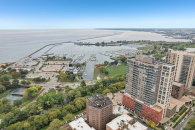 Summit House Condos unit 1D, Milwaukee, WI 53202 - photo 2