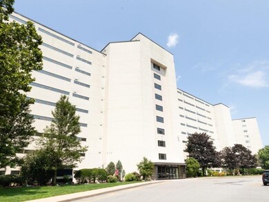 Captain Cove's Condominiums unit 404, Quincy, MA 02169 - photo 2