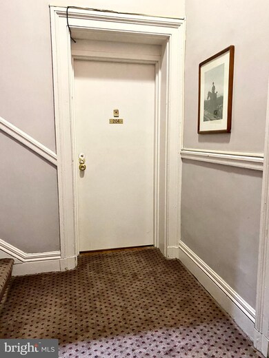 14 E Mount Vernon Place unit 18, Baltimore, MD 21202 - photo 4