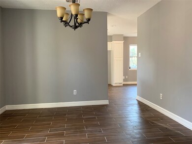 5722 Arncliffe Dr, Houston, TX 77088 - photo 3