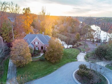 11 Laurel Cove, Greensboro, NC 27455 - photo 2