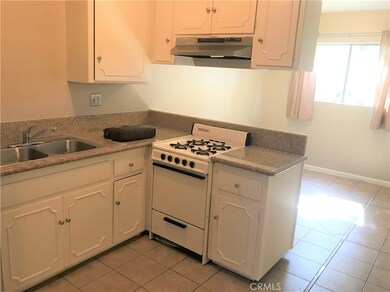 888 N Palm Ave unit 4, Upland, CA 91786 - photo 4