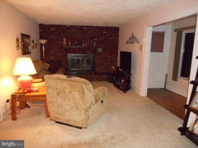 26 Iowana Ave, Ewing, NJ 08638 - photo 4