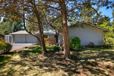 61365 Robin Hood Ln, Bend, OR 97702 - photo 3