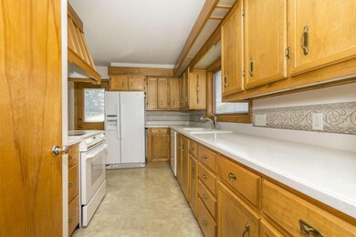 1927 Langham Rd 08