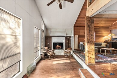 1392 E Market St, Lockhart, TX 78644 - photo 6