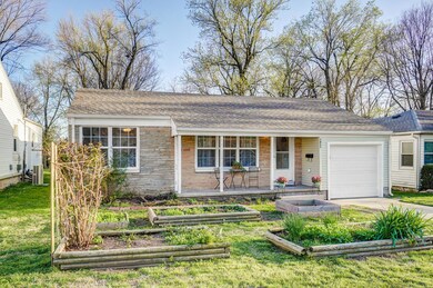 1422 E Locust St-2