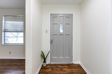 129 Arcadia St, Hurst, TX 76053 - photo 3