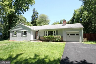 6422 Overhill Rd, Falls Church, VA 22042 - photo 2