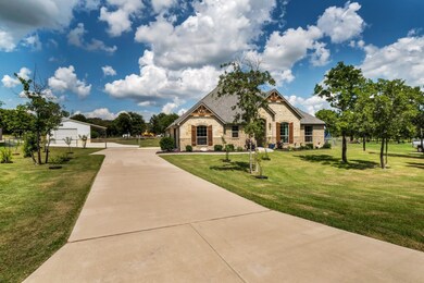 337 Timbers Cir, Poolville, TX 76487 - photo 3