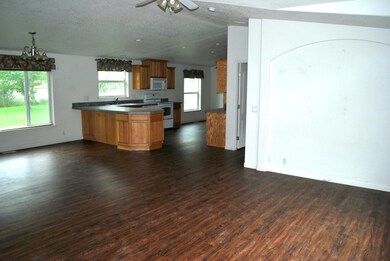 111 Railroad Ave, Alberton, MT 59820 - photo 5