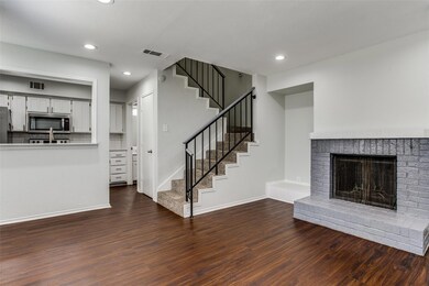 2805 Meadow Park Dr unit D, Bedford, TX 76021 - photo 3