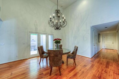 005_Dining Room and Foyer
