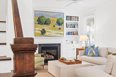 010_1211_verandah_way-10