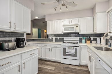 7243 Lost Fable Ln, Houston, TX 77095 - photo 7