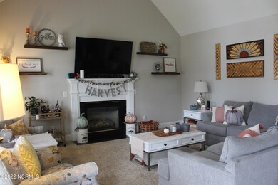 370 Primrose Ln, Winterville, NC 28590 - photo 2