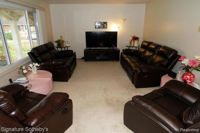 48041 Sugarbush Rd, New Baltimore, MI 48047 - photo 3