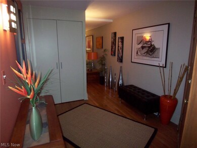 2577 Overlook Rd unit W1, Cleveland, OH 44106 - photo 2