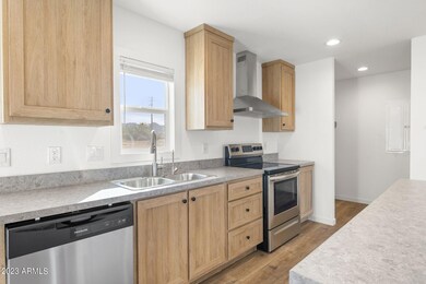 9-web-or-mls-53019-w-century-rd