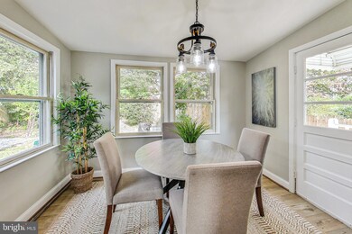 909 Nichols Dr, Laurel, MD 20707 - photo 4