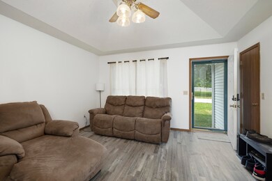 1005 N 41st St, Nixa, MO 65714 - photo 2