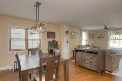 238 S Van Buren St, Batavia, IL 60510 - photo 7