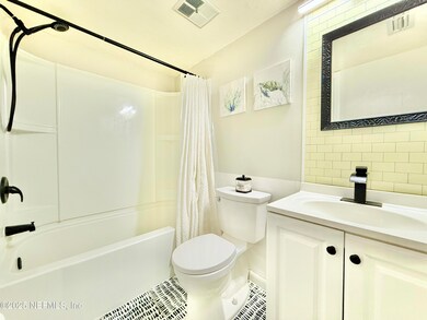 Interior_A1A #C-220_ Master Bath