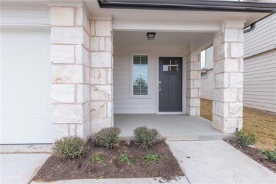 612 Roaring Fork Ln, Bastrop, TX 78602 - photo 2