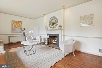 3204 Woodhollow Dr, Chevy Chase, MD 20815 - photo 4