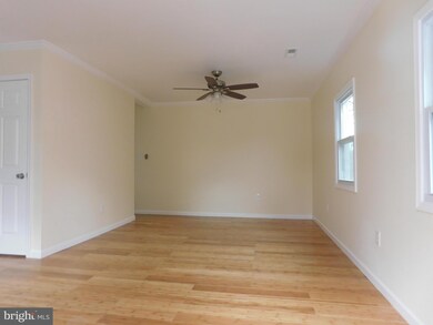 704 Glacier Ave, Capitol Heights, MD 20743 - photo 4