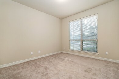 26 Shire Glen Place, the Woodlands, TX 77354 - photo 7