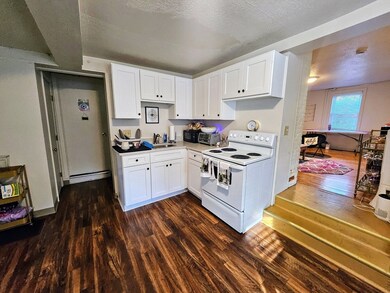 59 S East St, Amherst, MA 01002 - photo 5