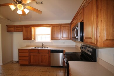 29 Lyndhurst Dr, Bella Vista, AR 72714 - photo 4