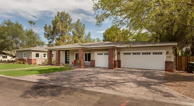 3 car garage