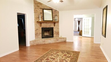 223 Twin Oaks Rd W, Pineville, LA 71360 - photo 2