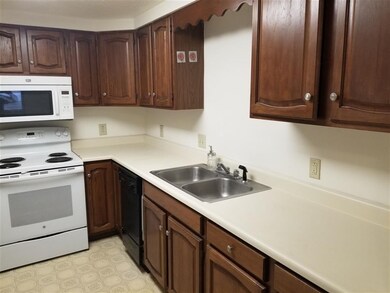 647 Bugbee St unit 6, White River Junction, VT 05001 - photo 4