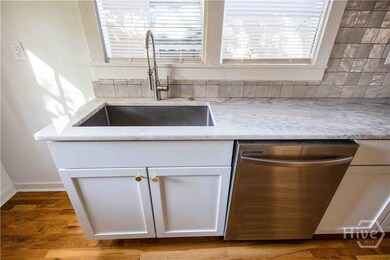 731 E 34th St, Savannah, GA 31401 - photo 7