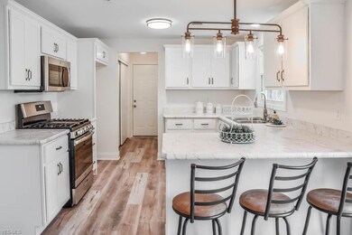 5507 Homecrest Dr, Akron, OH 44319 - photo 6