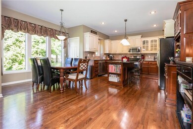 9712 Millridge Dr, Lenexa, KS 66220 - photo 4