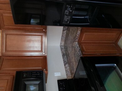 KITCHEN APPLIANCES